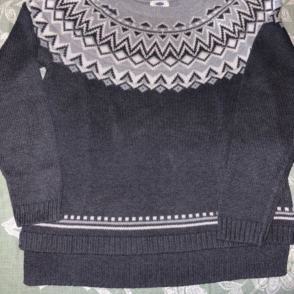 Old Navy Black and Gray Patterned Sweater M
